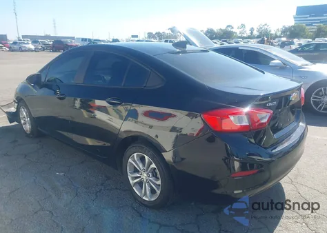 2019 Chevrolet Cruze Ls z USA, uszkodzony, nr VIN 1G1BC5SM9K7130813